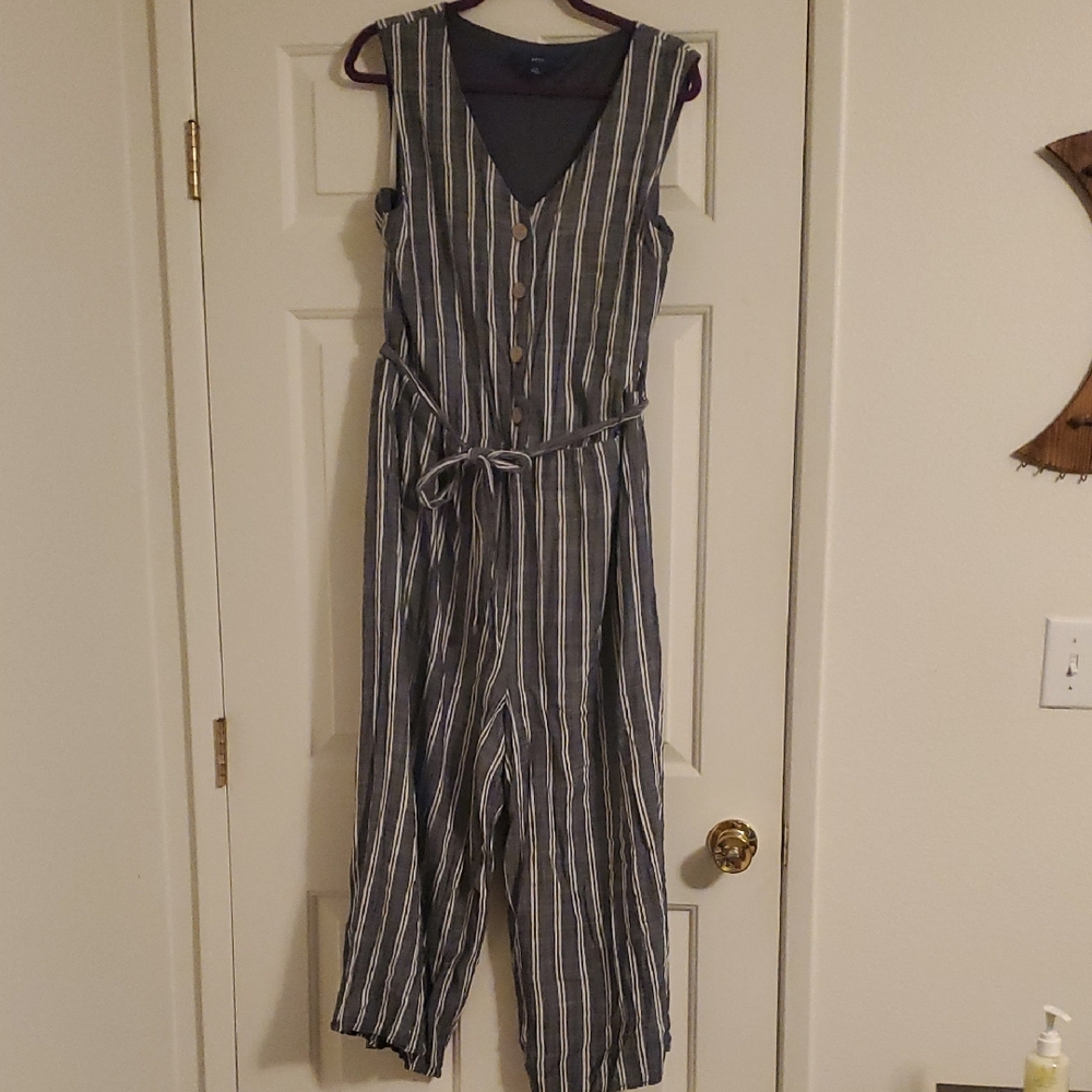 Striped Sleeveless Jumpsuit